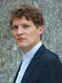 Portraitfoto Dr. Florian Lessing